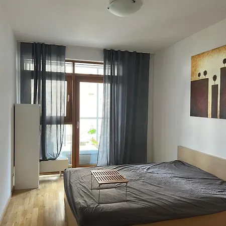Mieszkanie Z Duzym Tarasem W Centrum Warszawy *